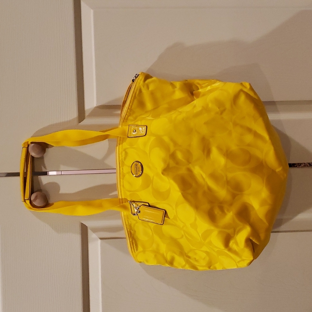 Large COACH tote